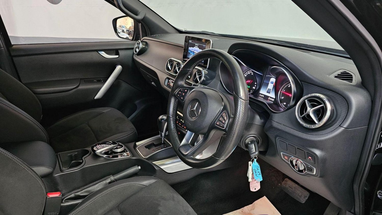 Mercedes Benz X Class