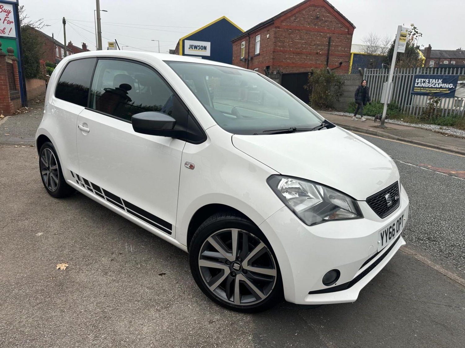 SEAT Mii