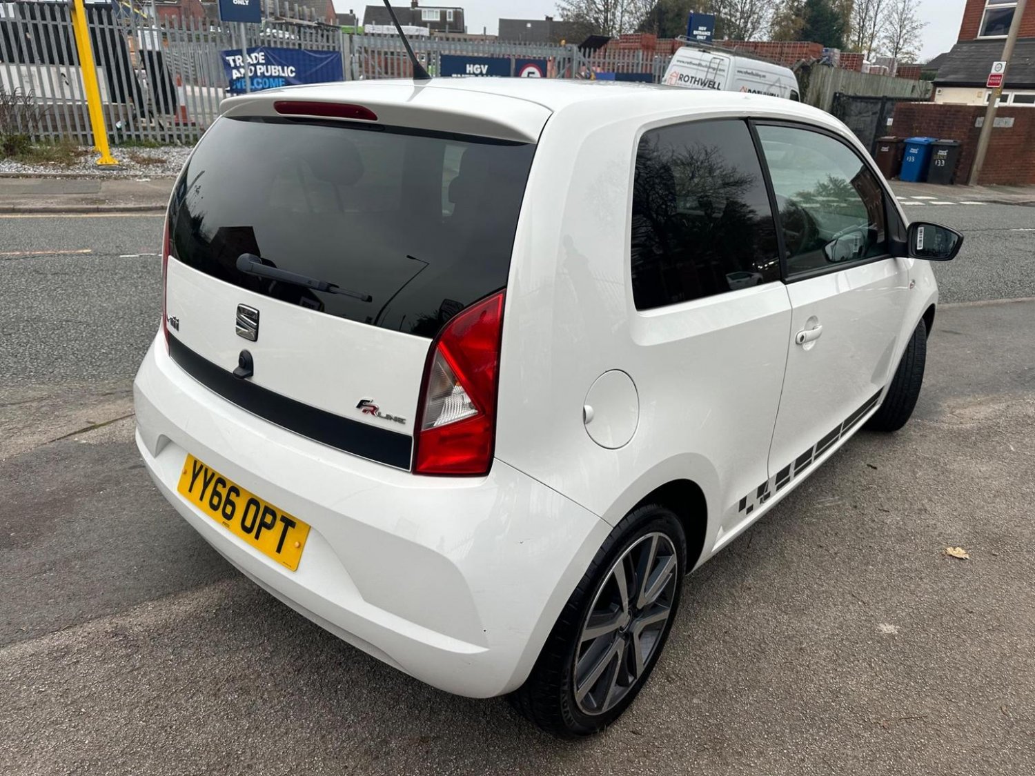 SEAT Mii