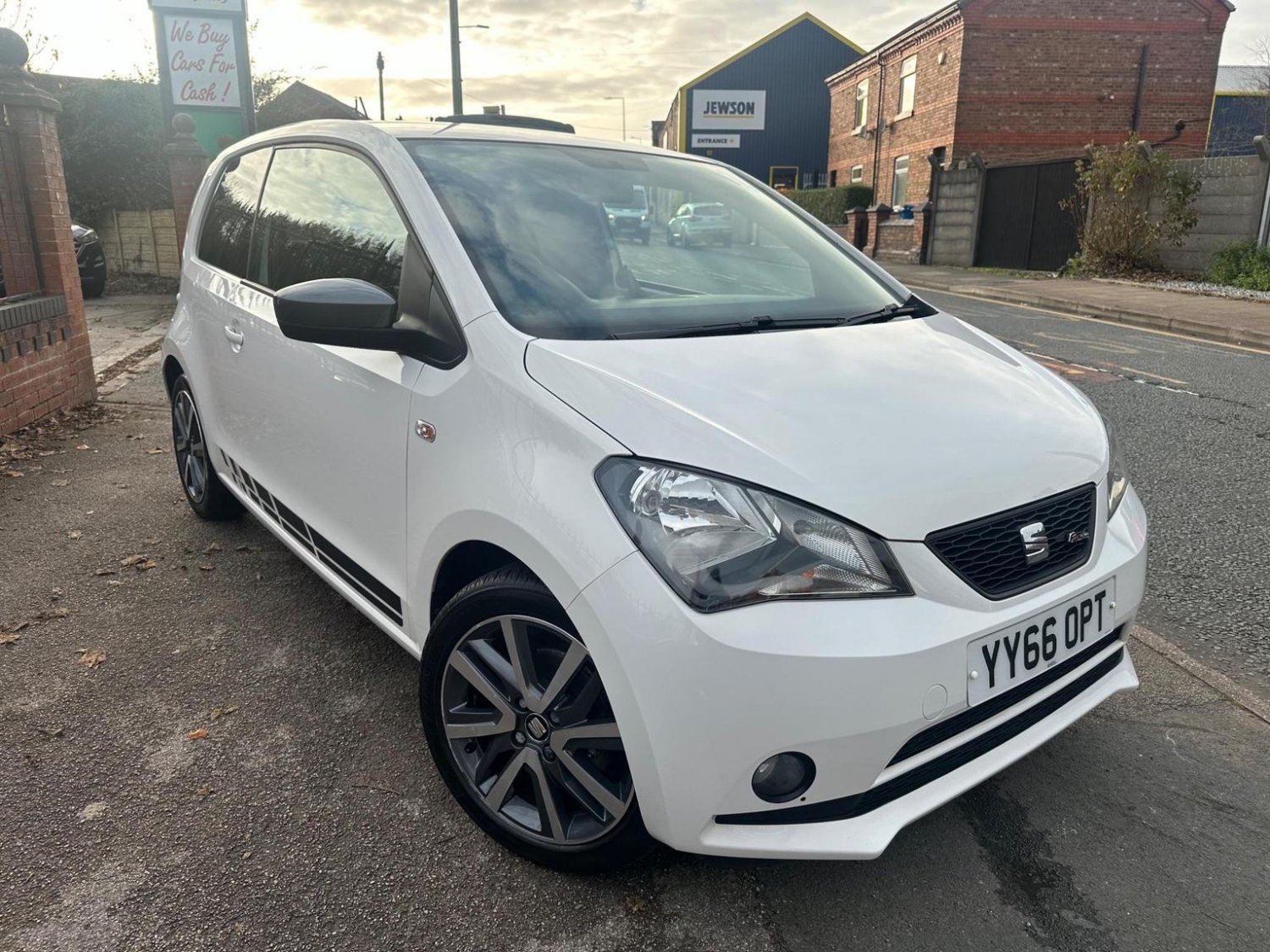 SEAT Mii
