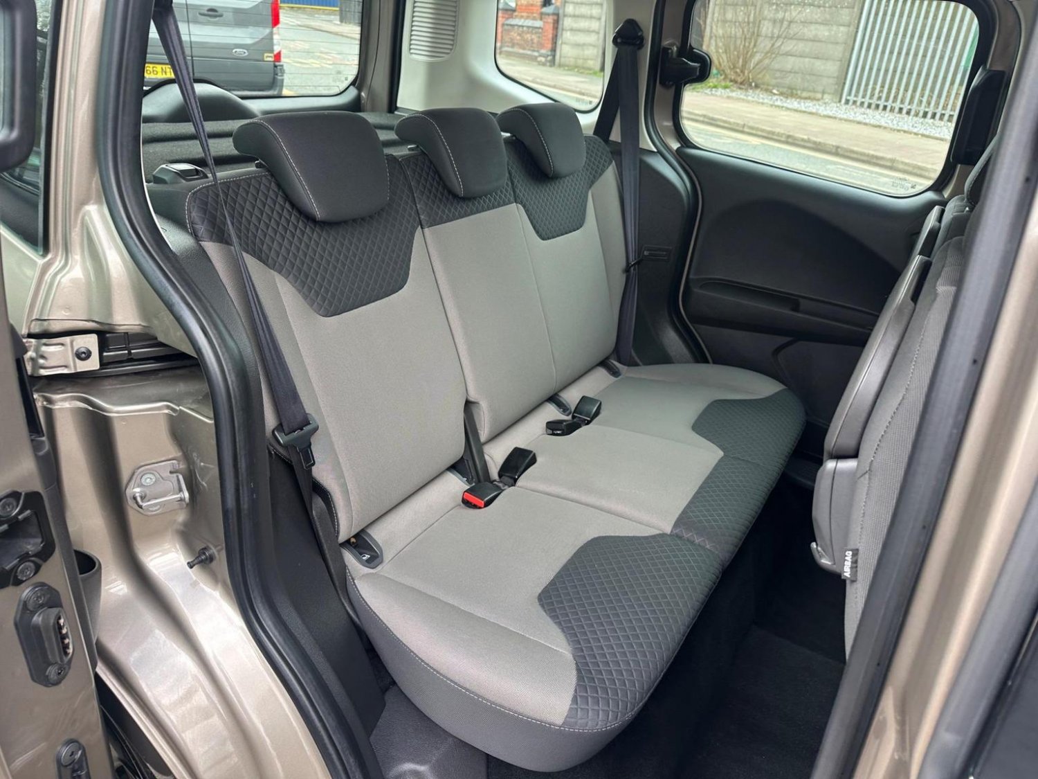 Ford Tourneo