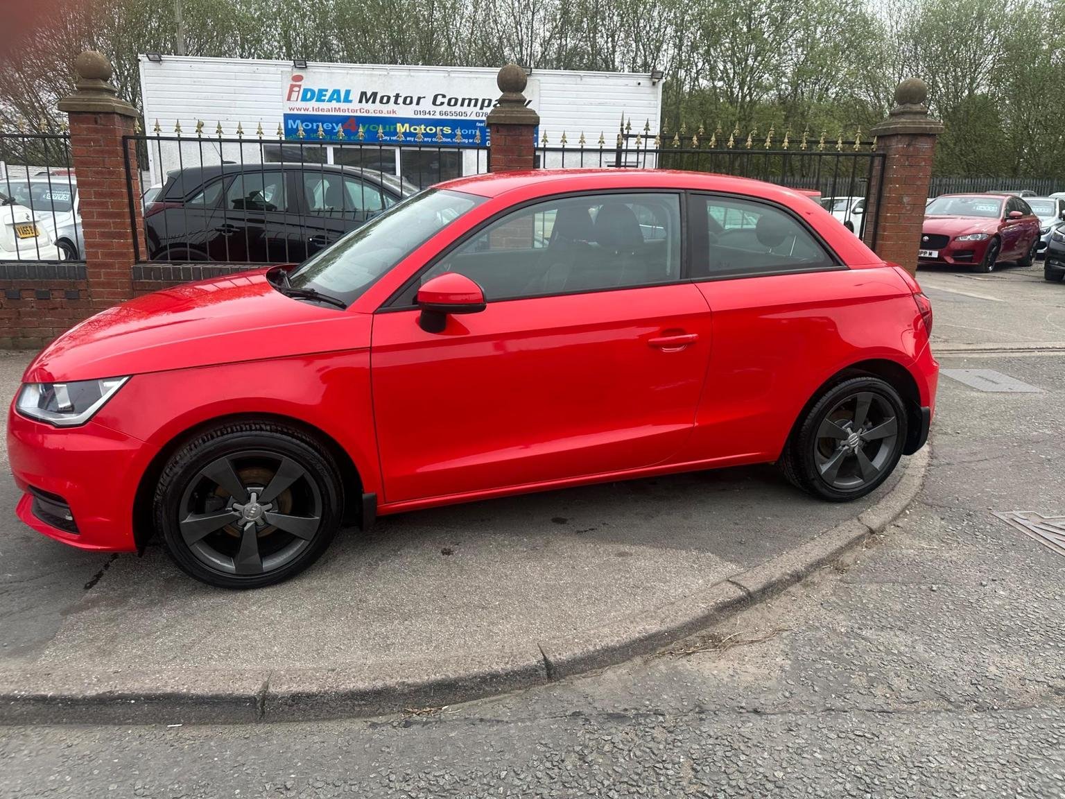 Audi A1