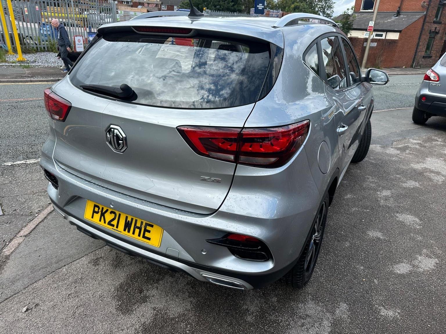 MG ZS