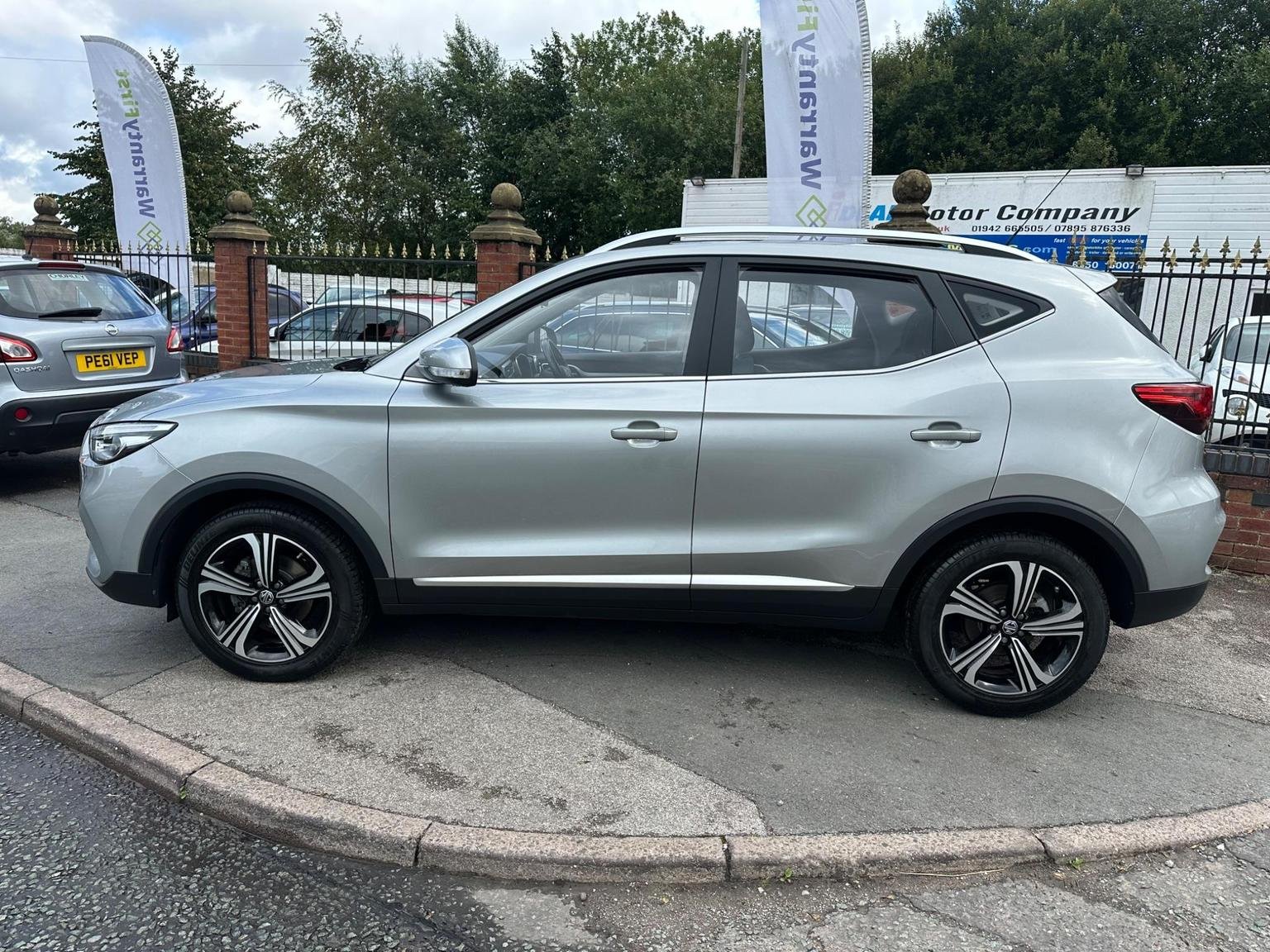 MG ZS