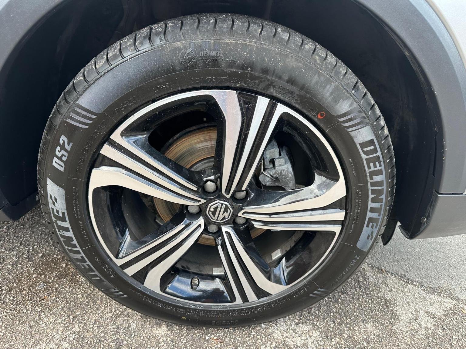 MG ZS