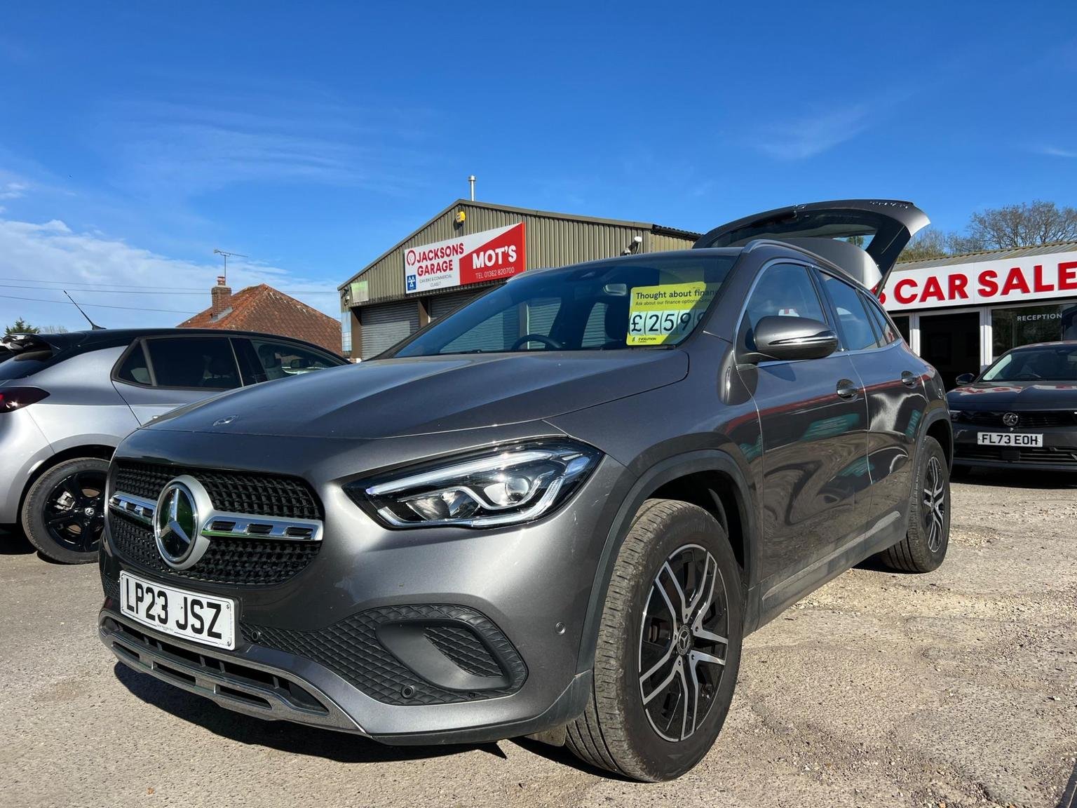 Mercedes Benz GLA Class