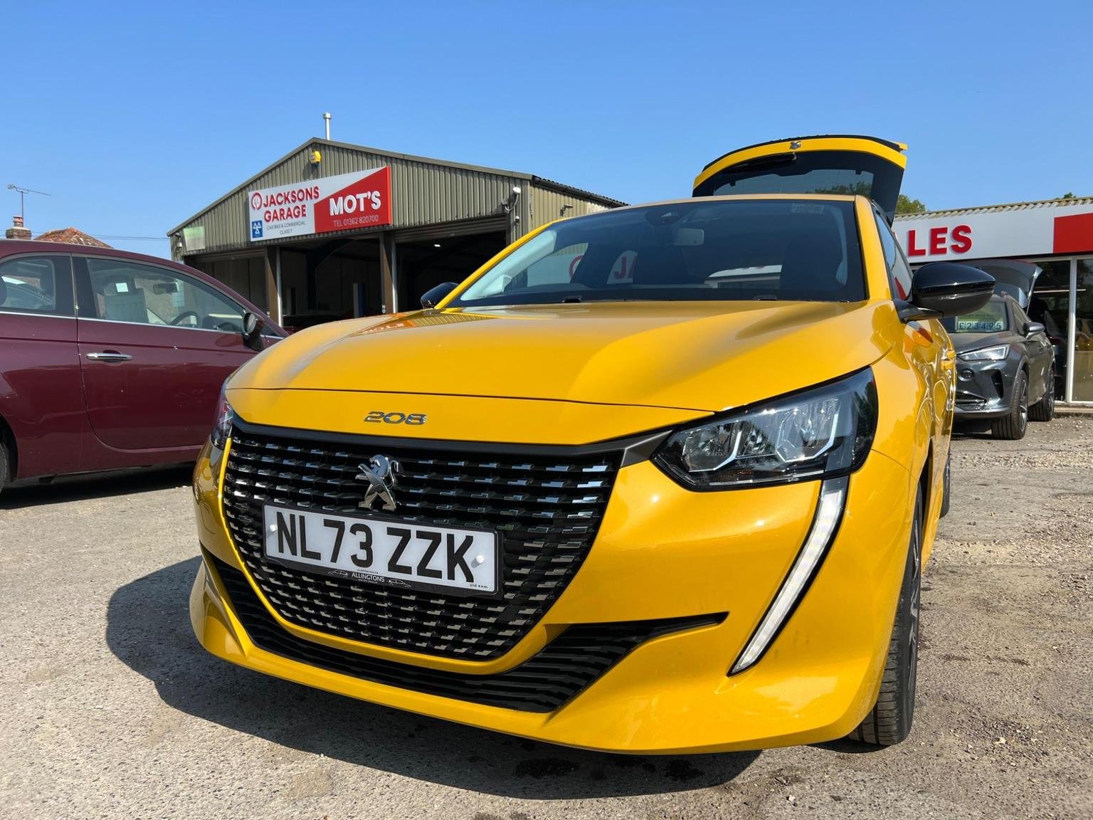 Peugeot 208