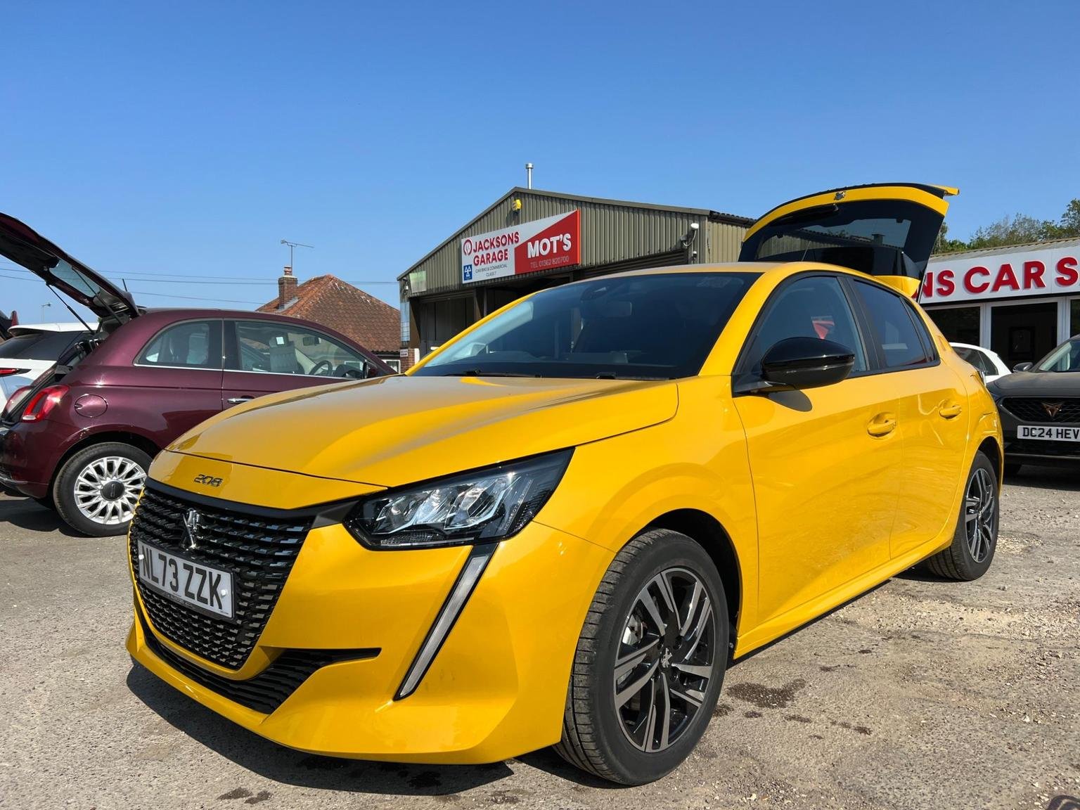 Peugeot 208