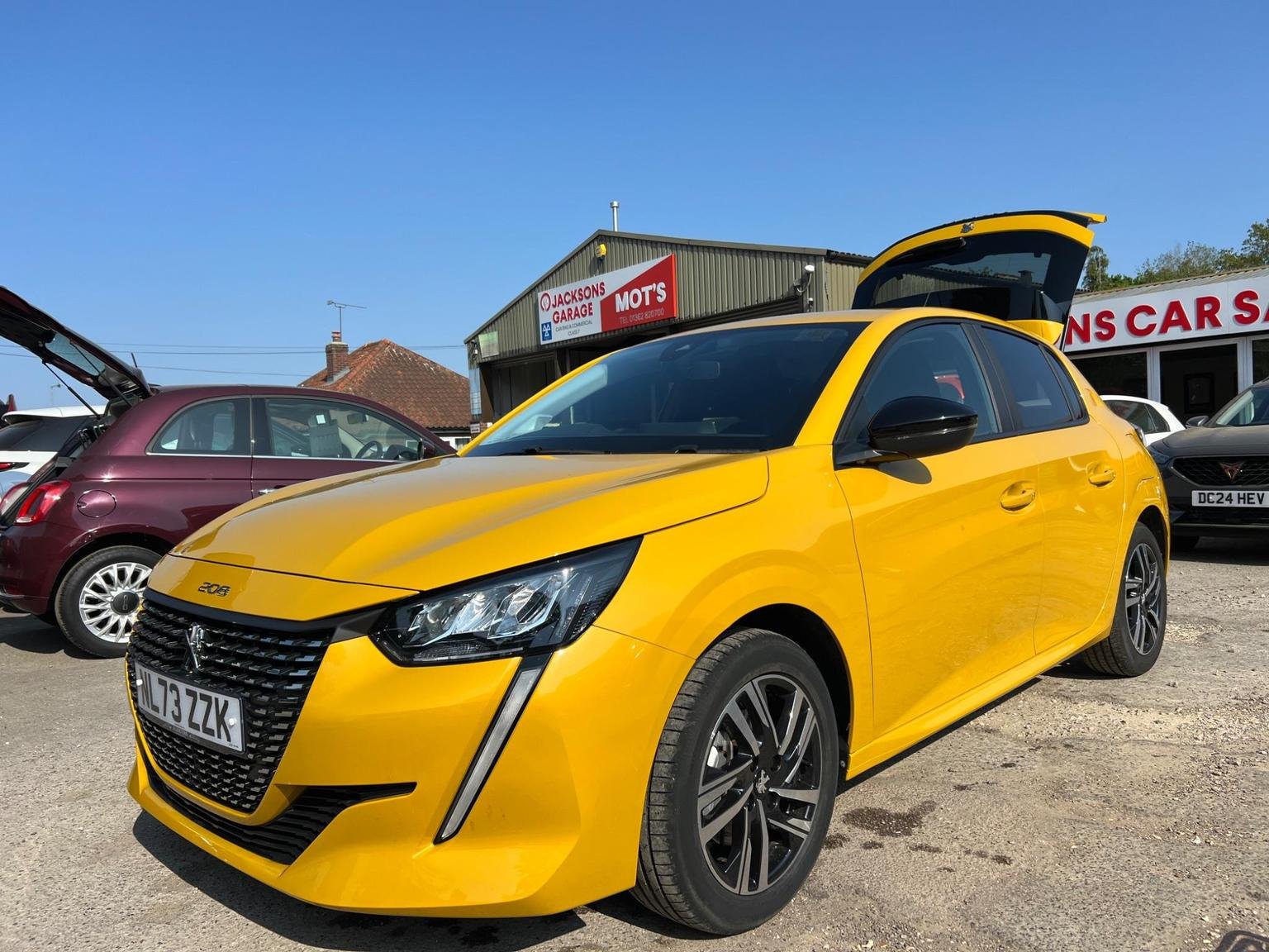 Peugeot 208