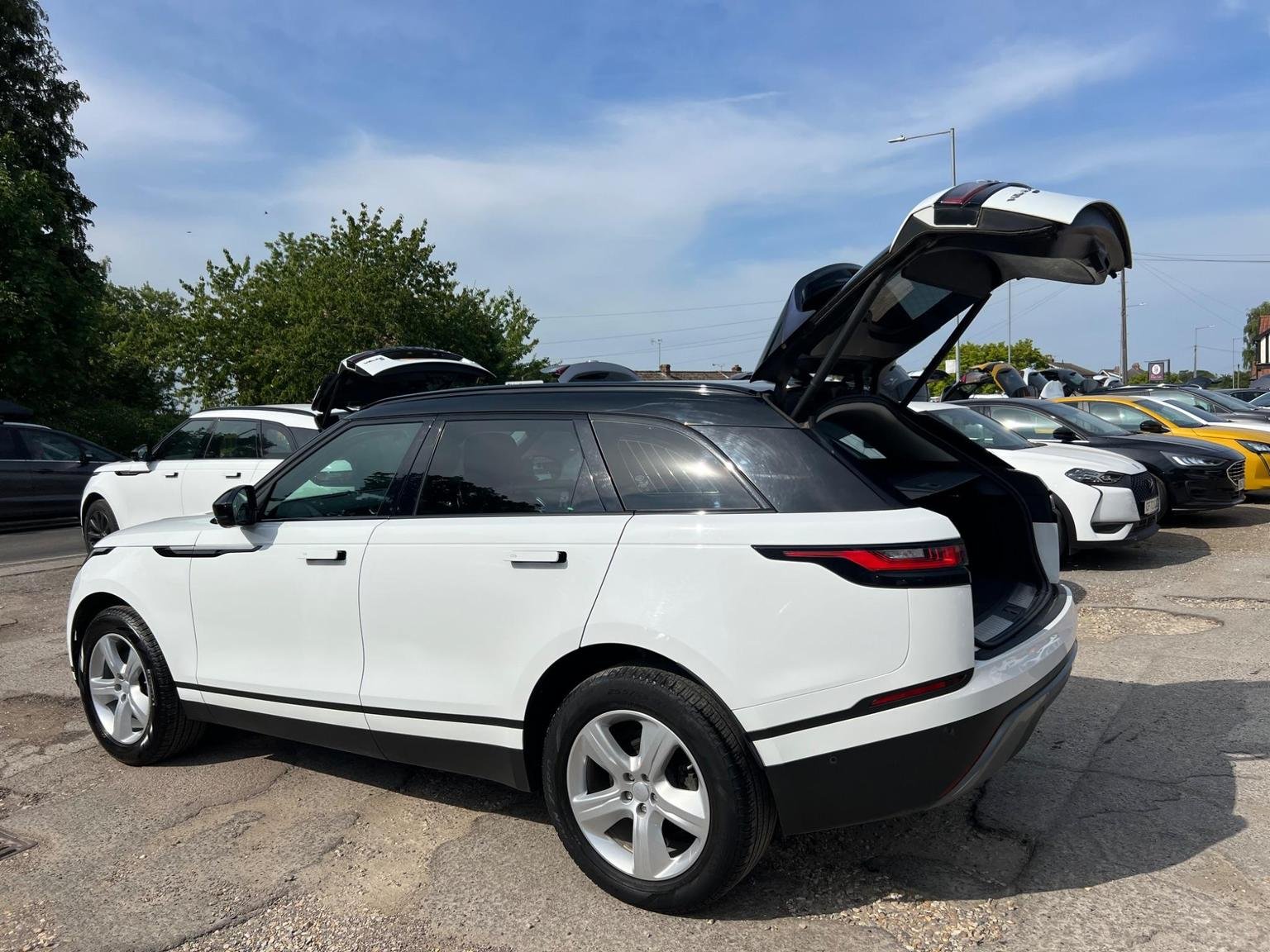 Land Rover Range Rover Velar