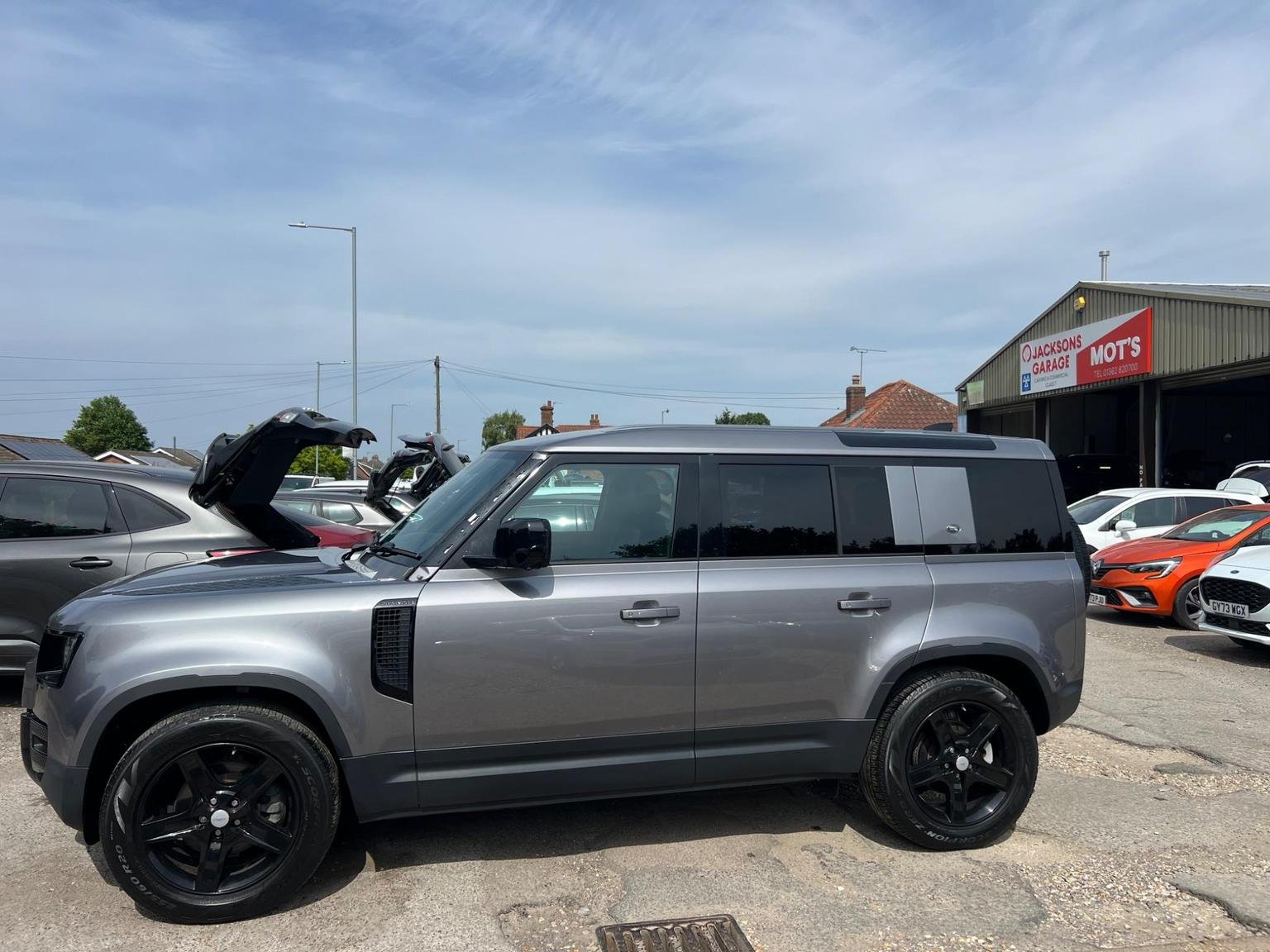 Land Rover 110