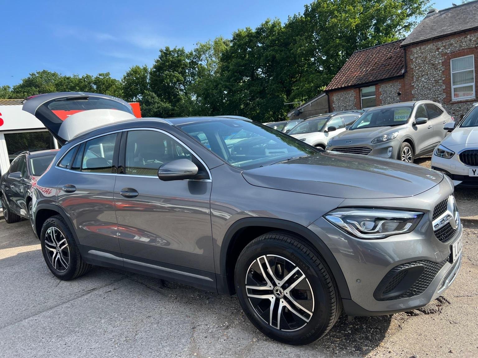 Mercedes Benz GLA Class