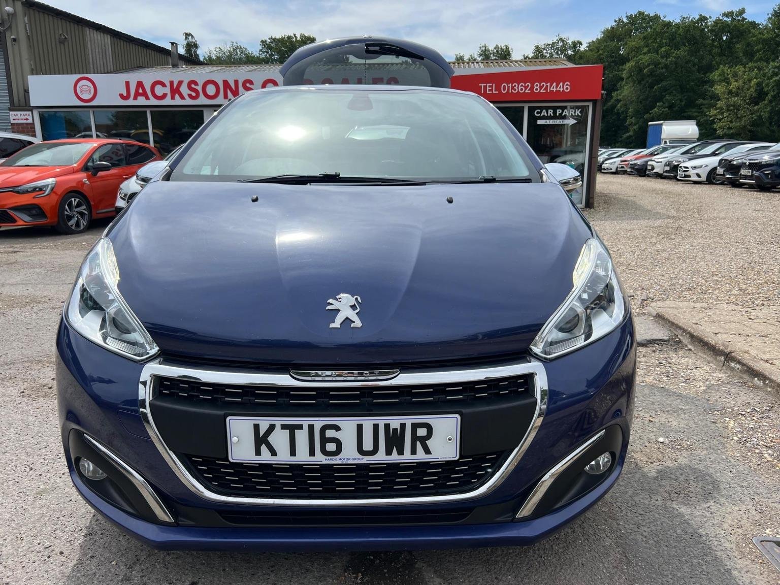 Peugeot 208