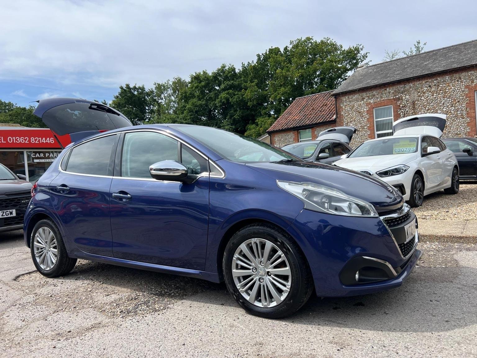 Peugeot 208