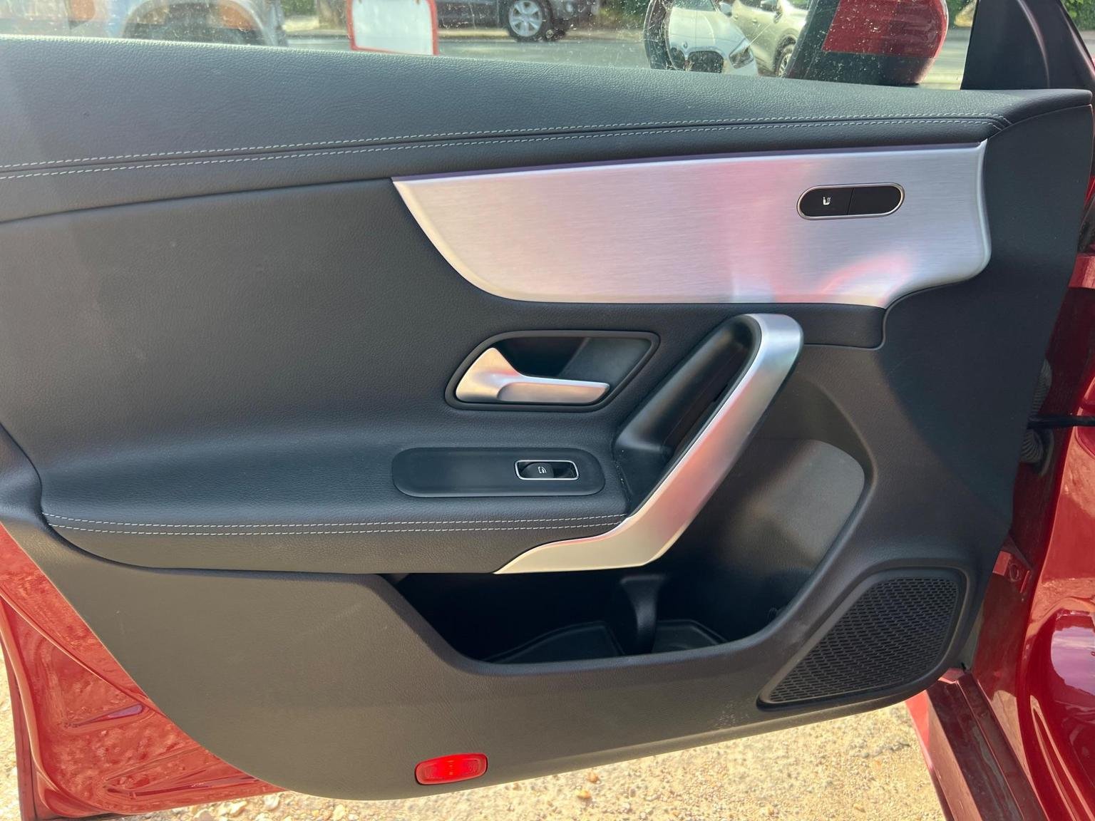 Mercedes Benz CLA