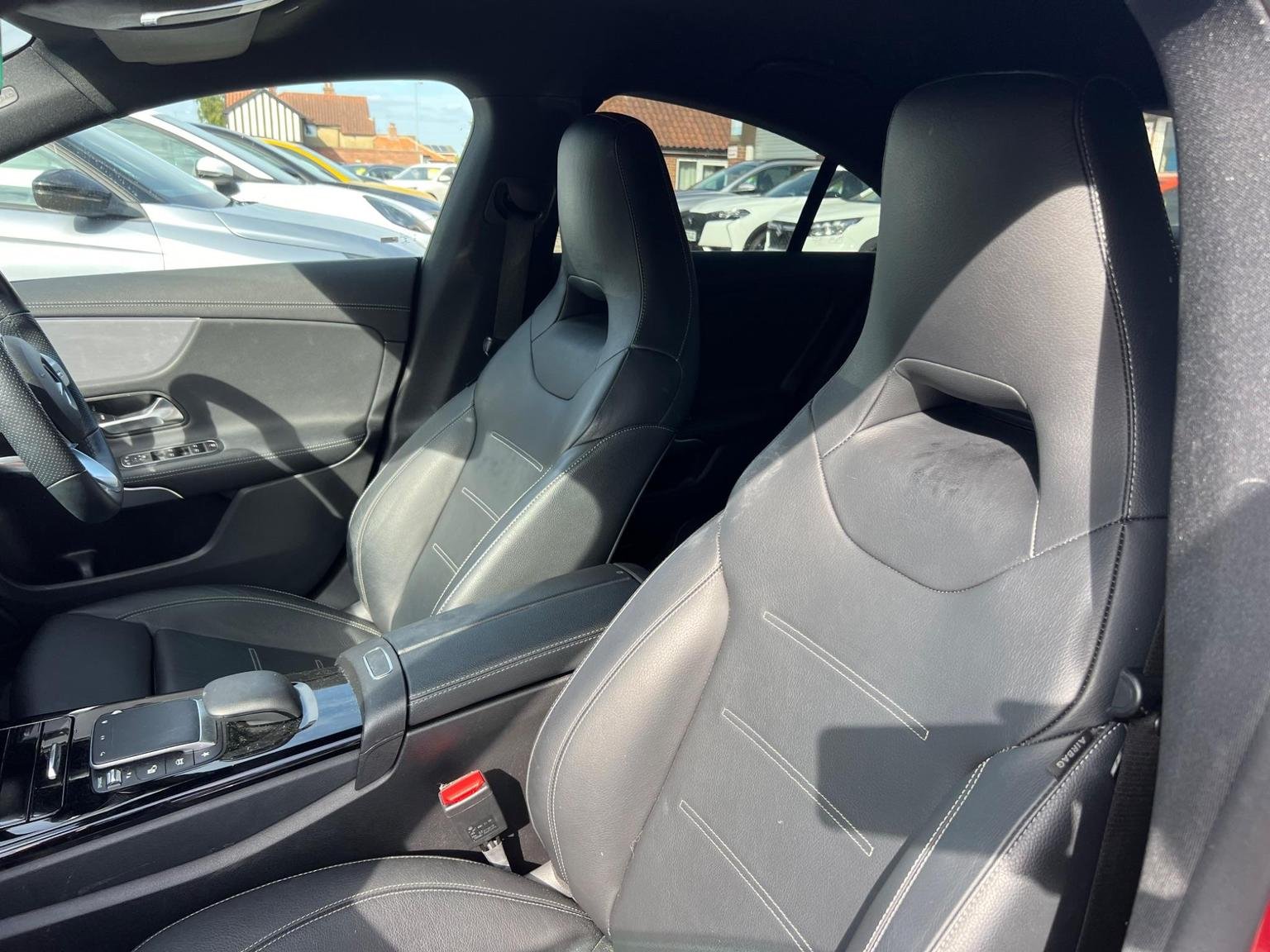 Mercedes Benz CLA