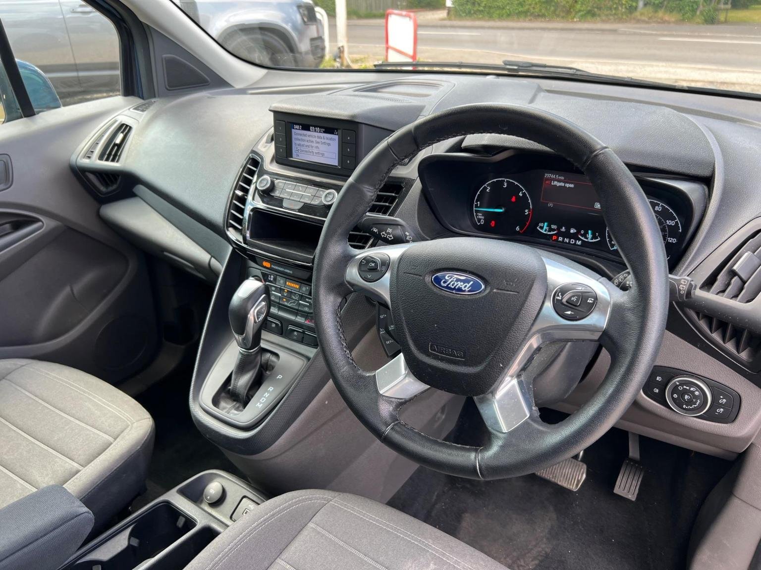 Ford Tourneo