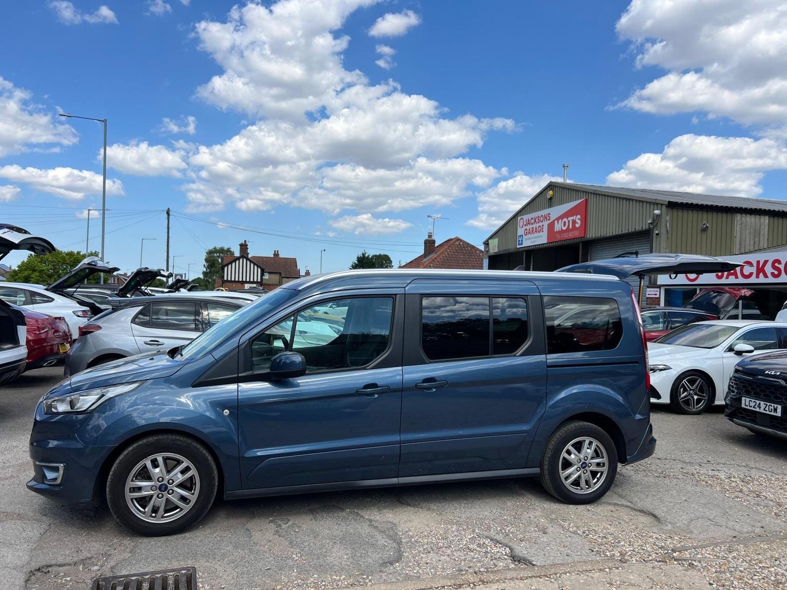 Ford Tourneo