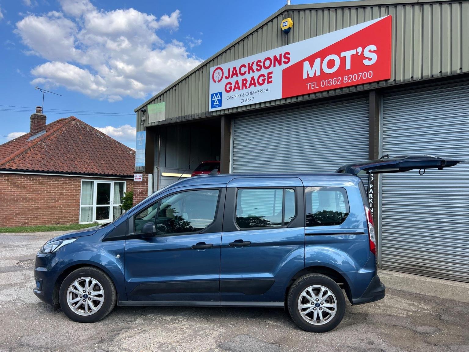 Ford Tourneo