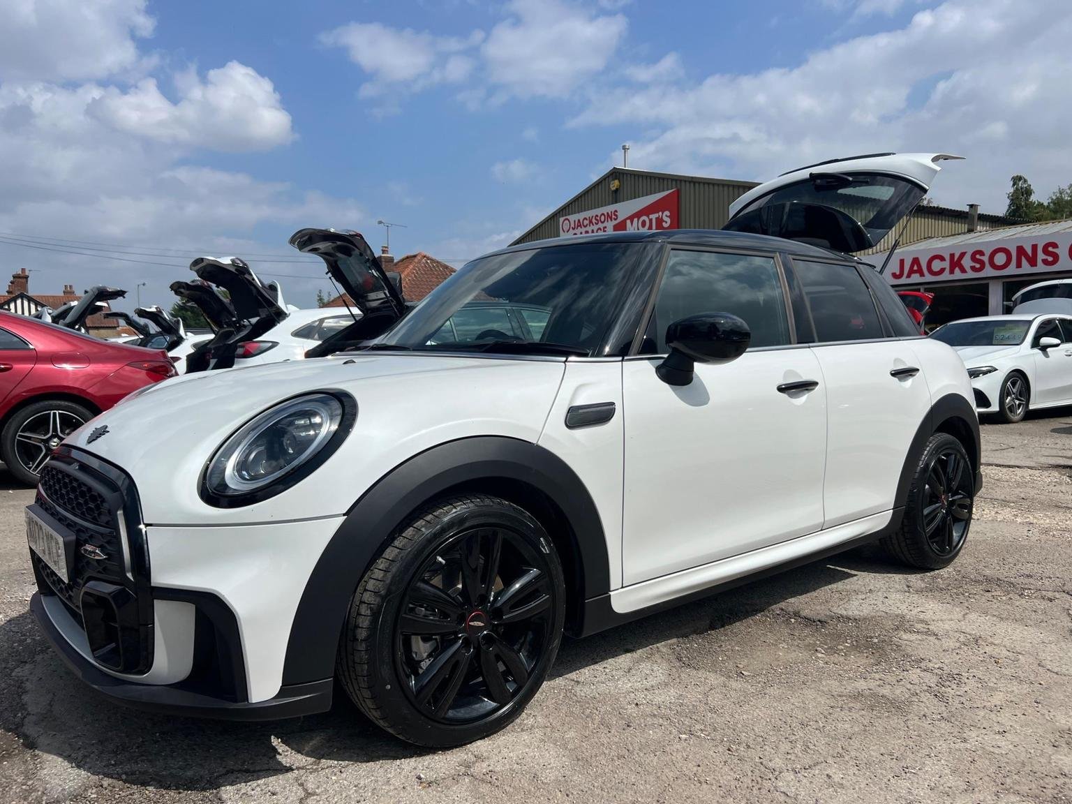 MINI Hatch