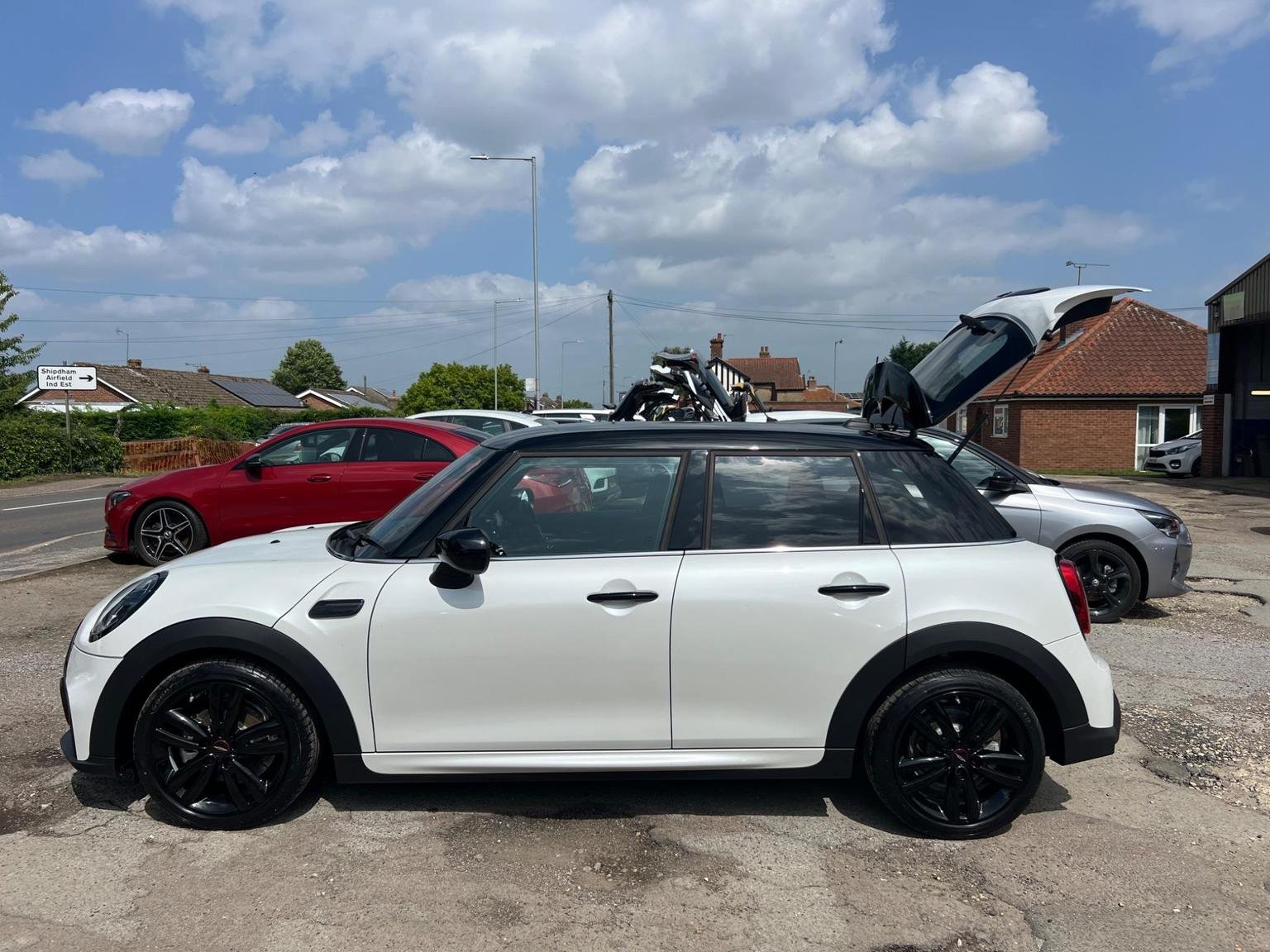 MINI Hatch