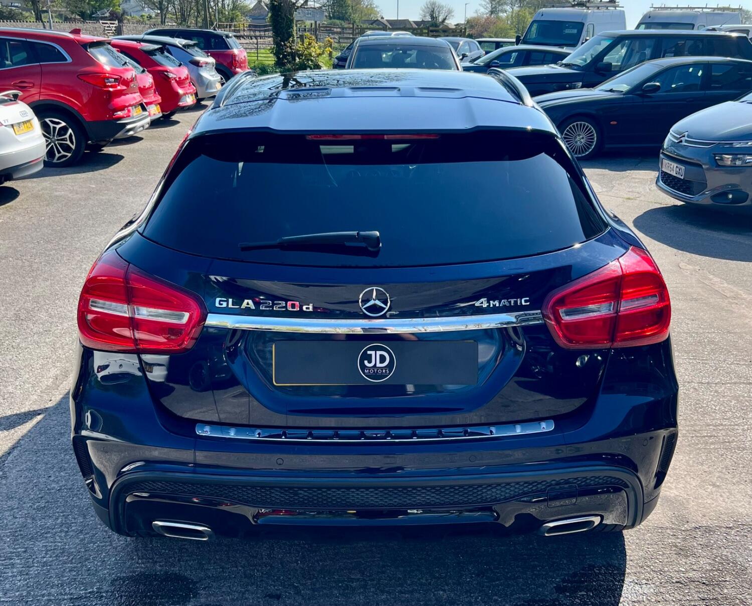 Mercedes Benz GLA Class