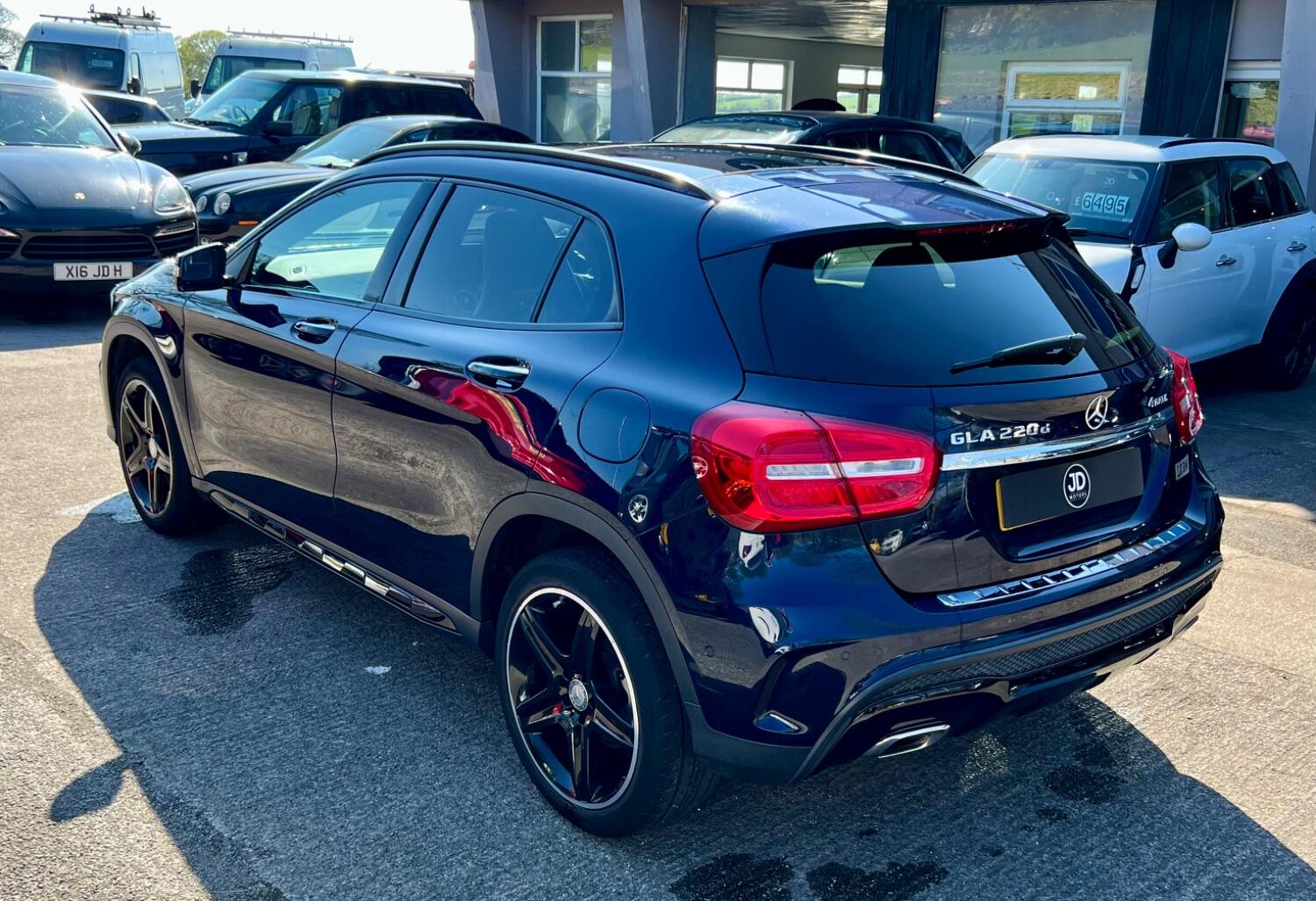 Mercedes Benz GLA Class