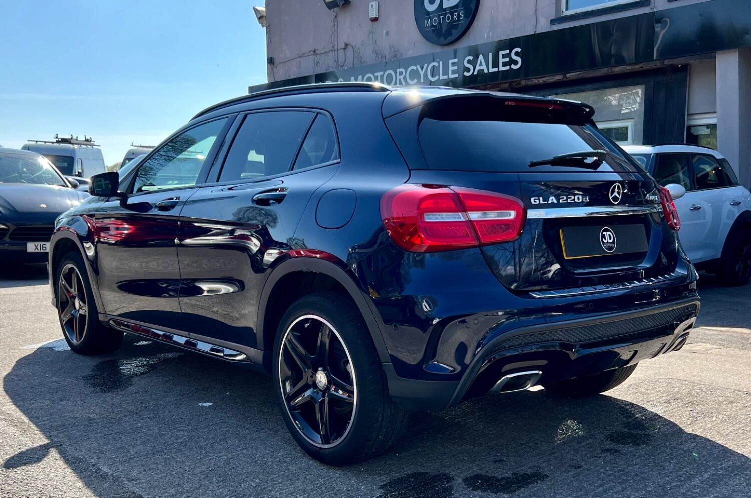 Mercedes Benz GLA Class