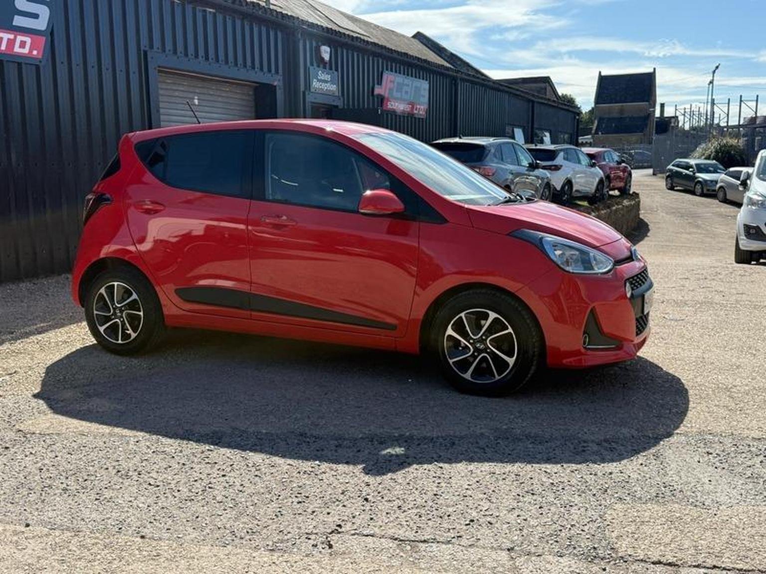 Hyundai i10