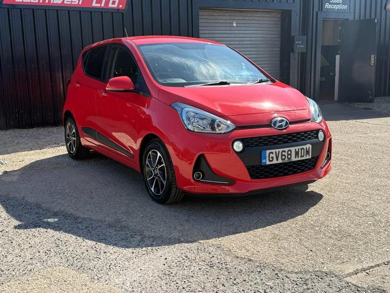 Hyundai i10