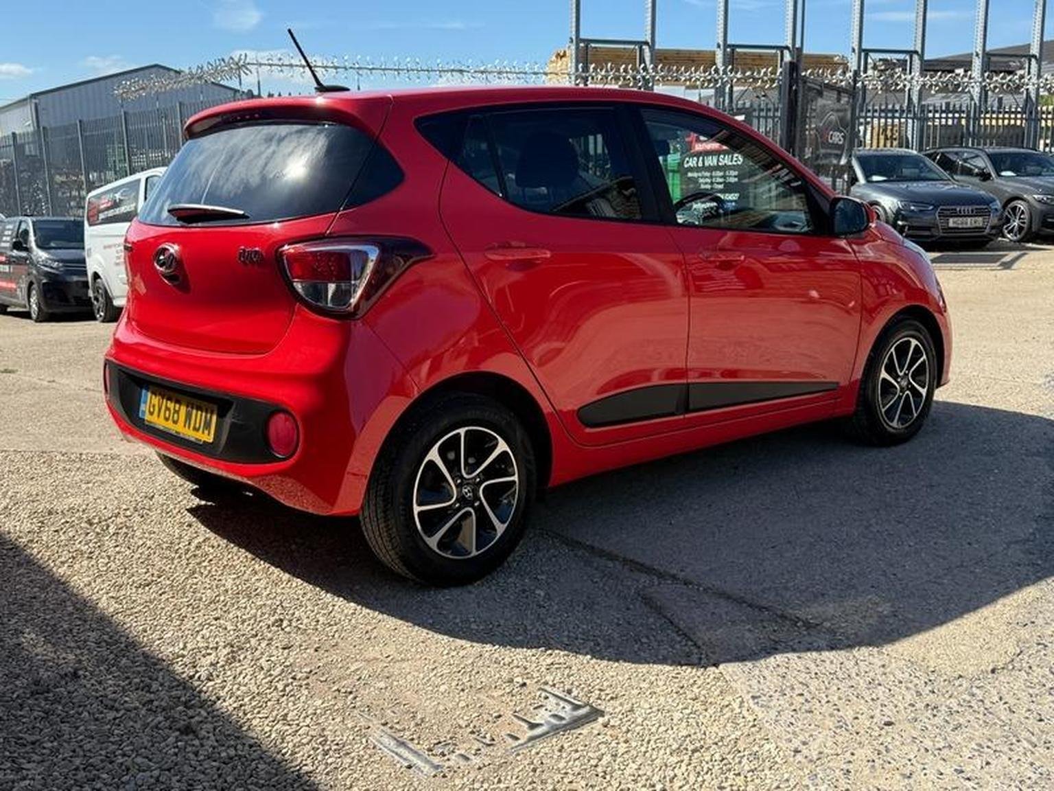 Hyundai i10