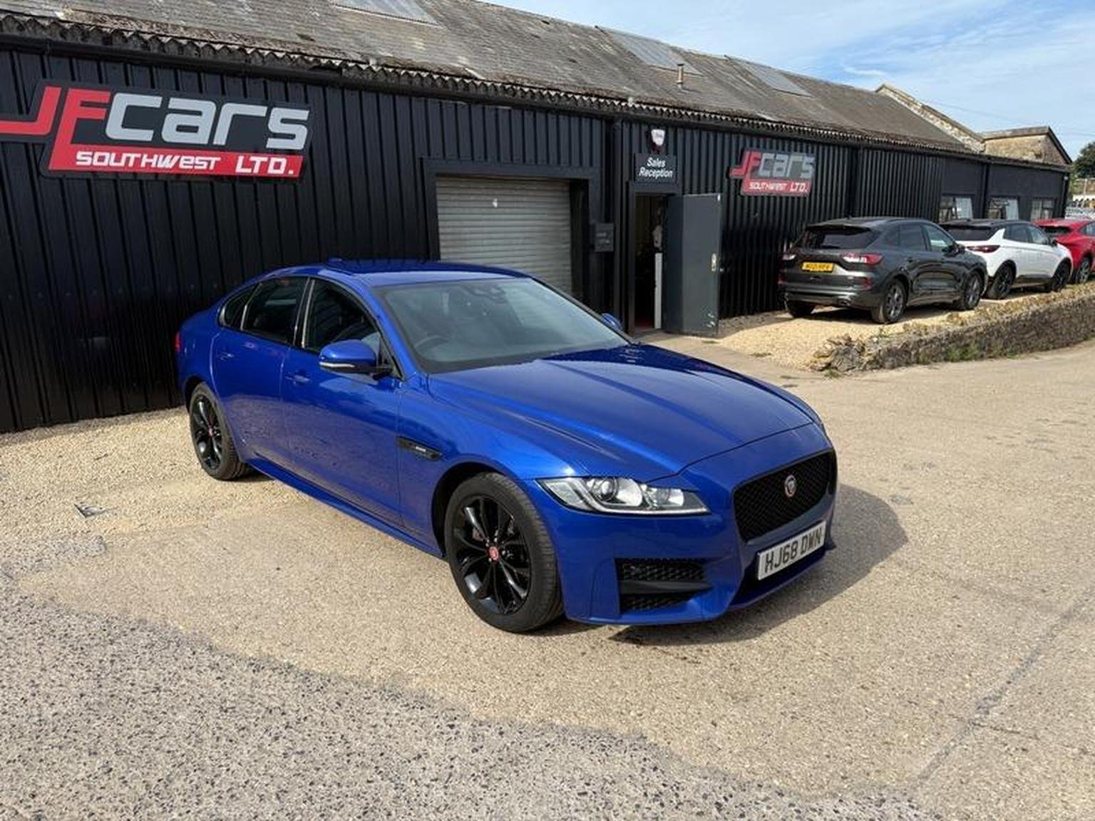 Jaguar XF