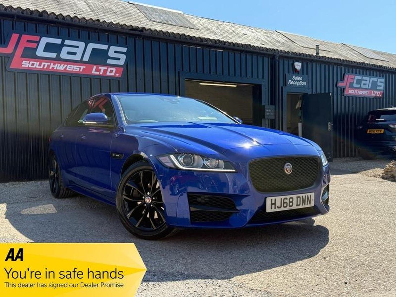 Jaguar XF