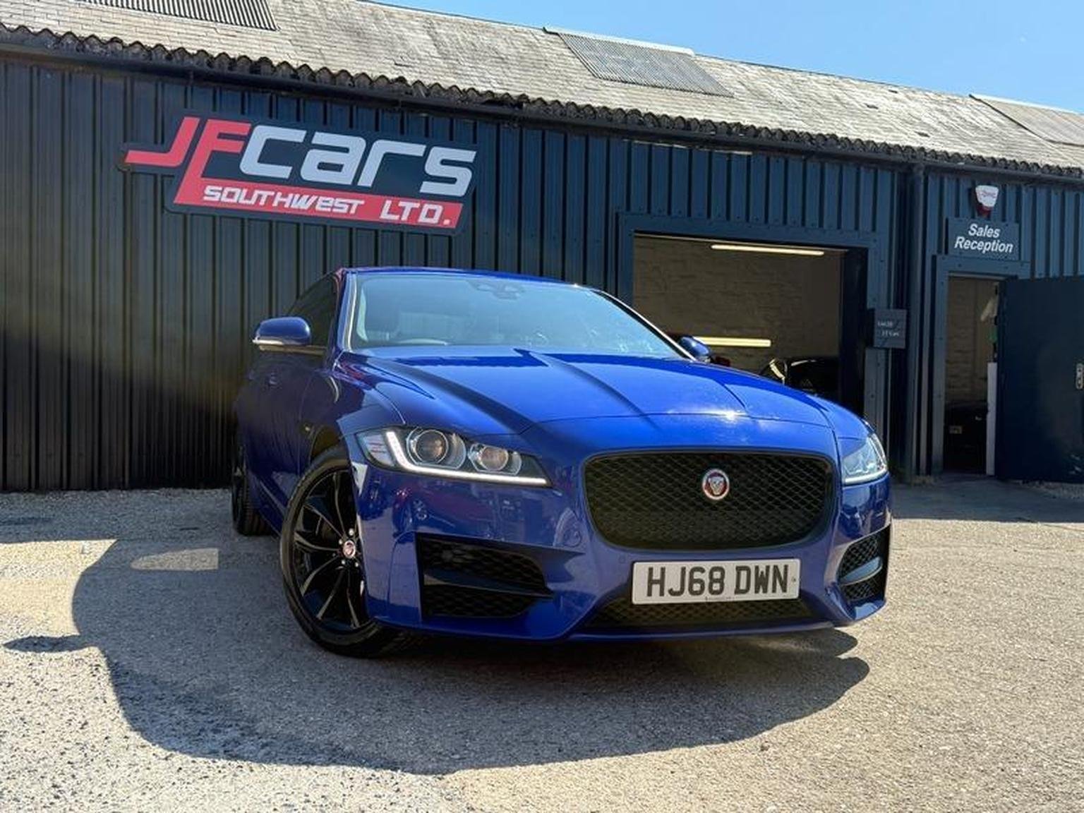 Jaguar XF