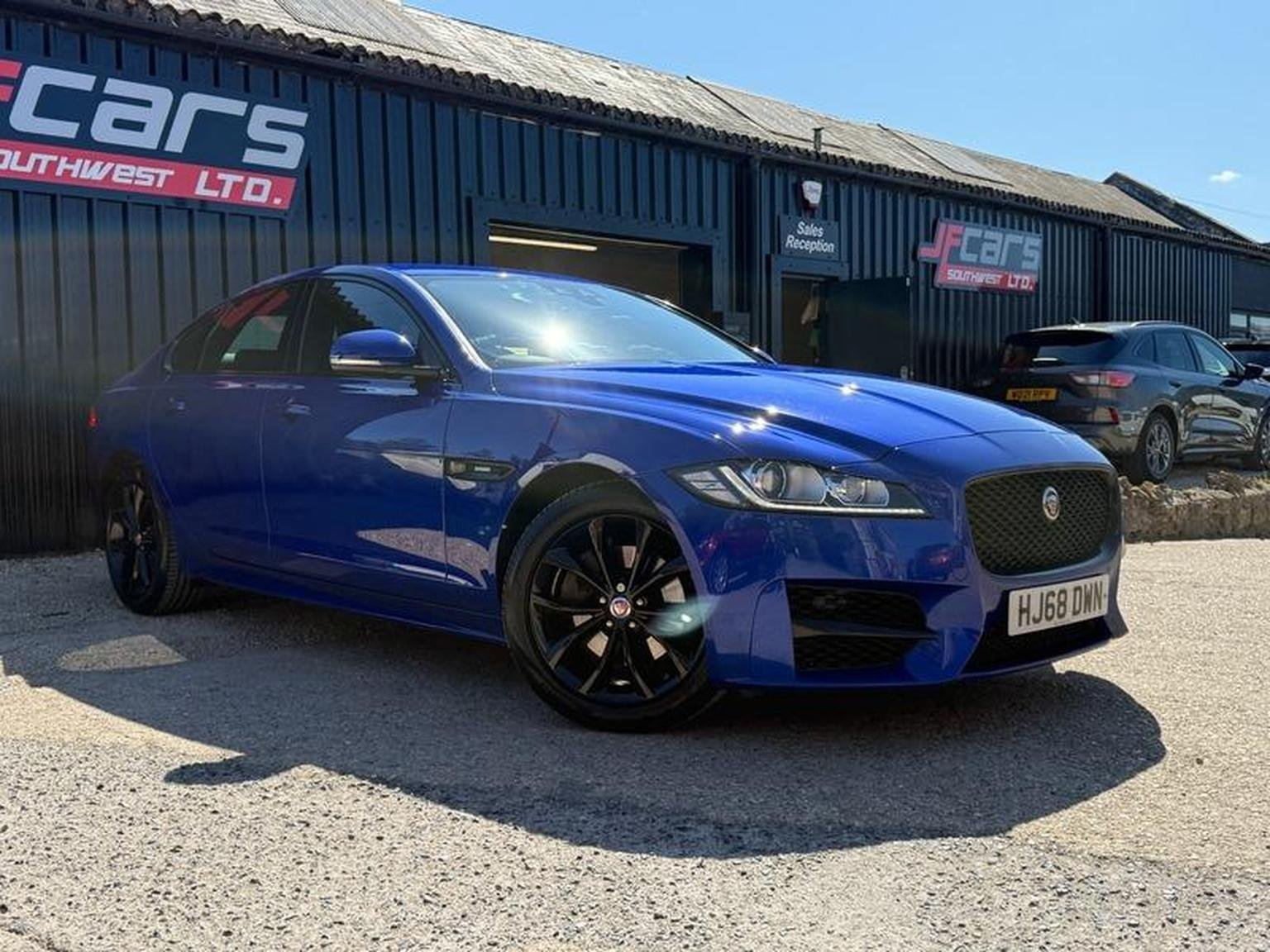 Jaguar XF