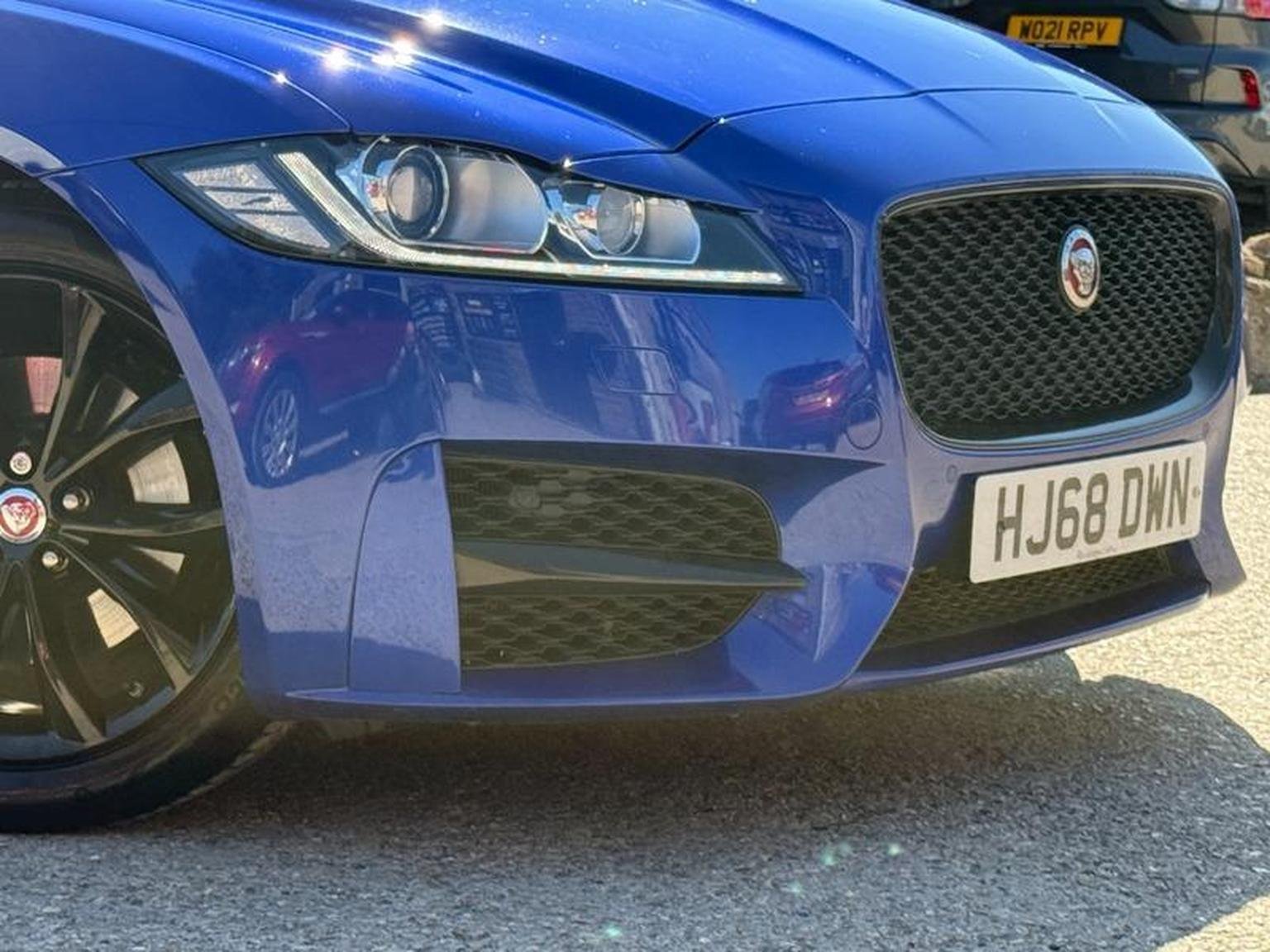 Jaguar XF