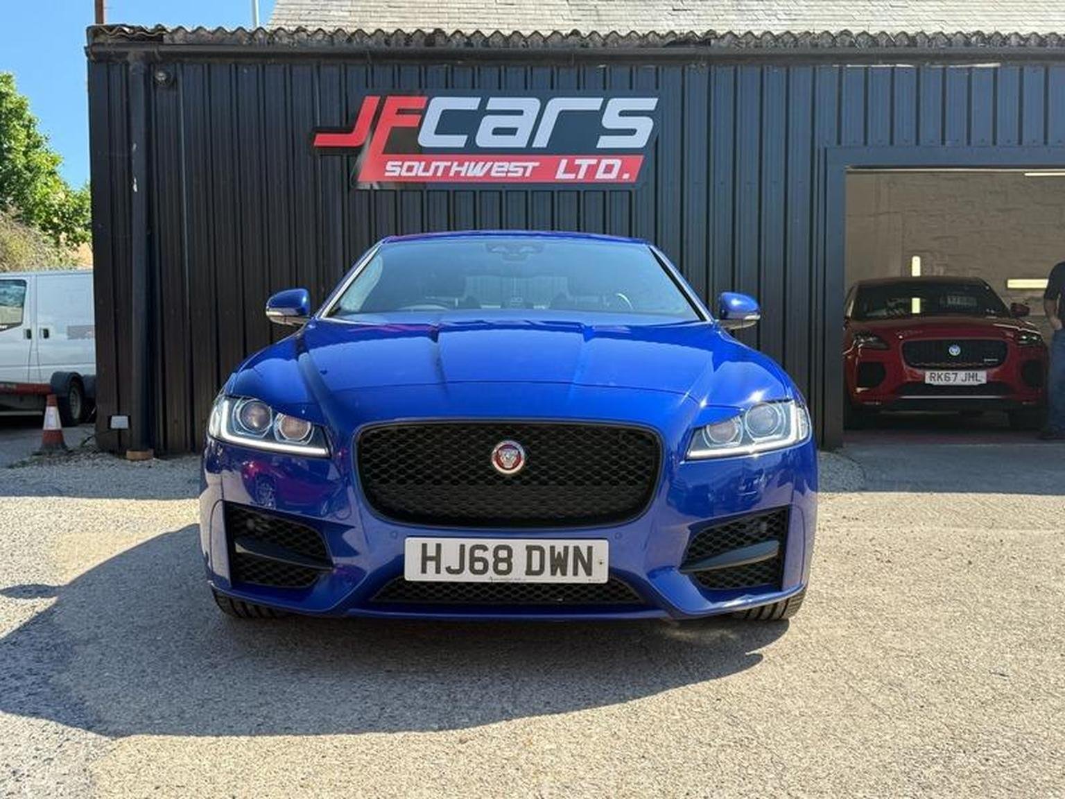 Jaguar XF