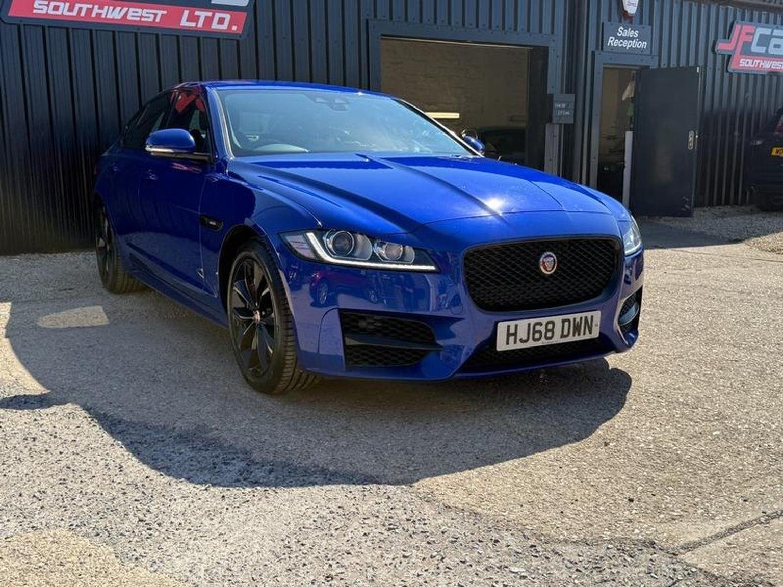 Jaguar XF