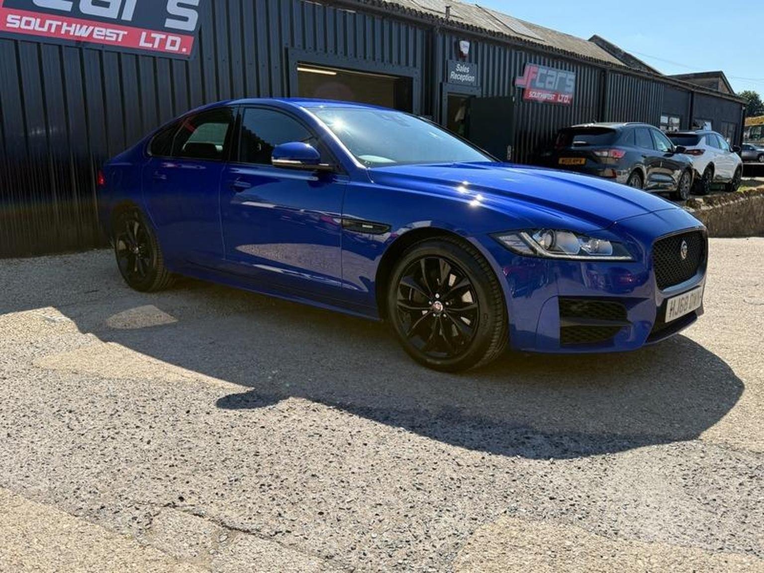 Jaguar XF