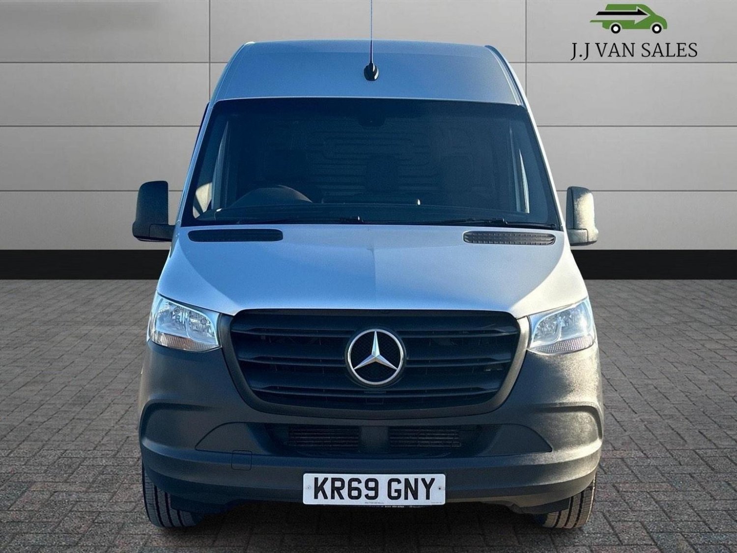 Mercedes Benz Sprinter