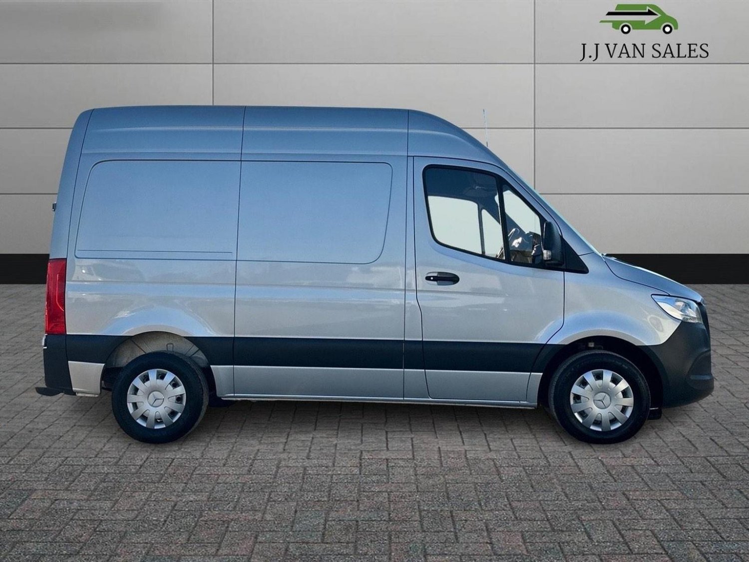 Mercedes Benz Sprinter