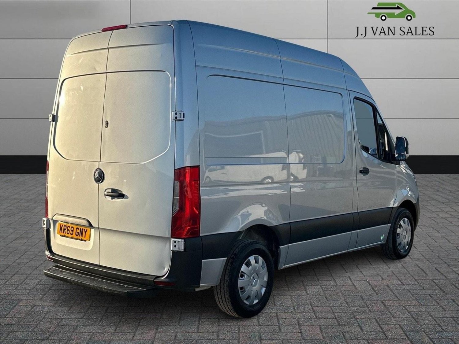 Mercedes Benz Sprinter