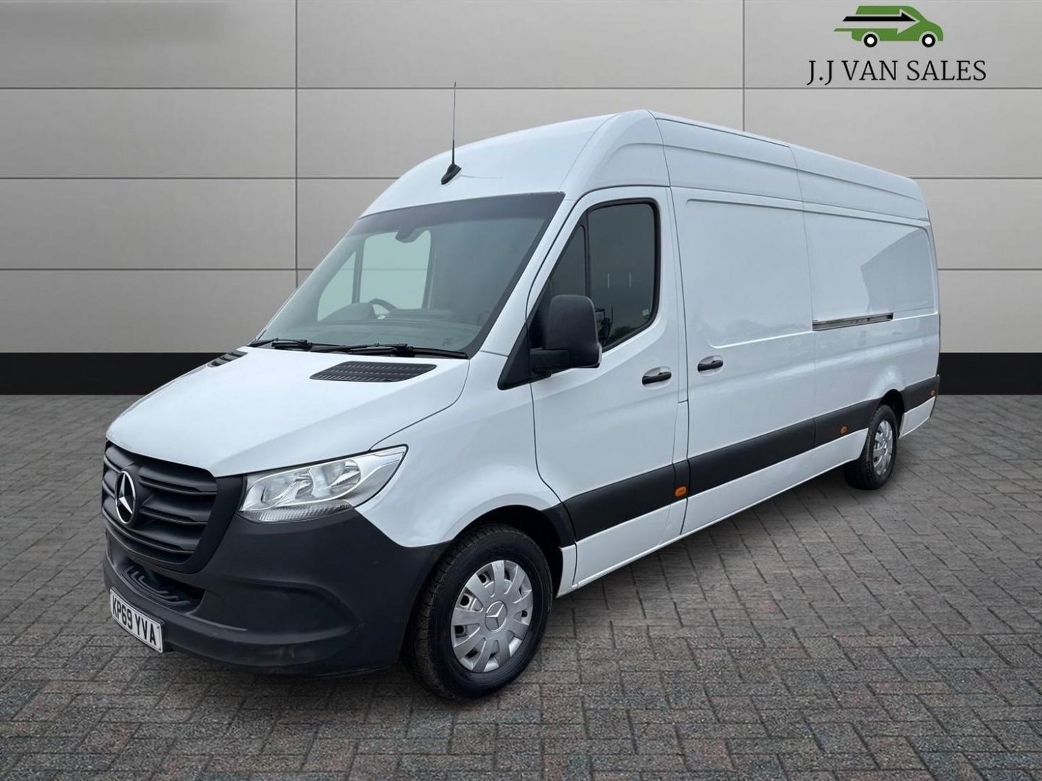 Mercedes Benz Sprinter