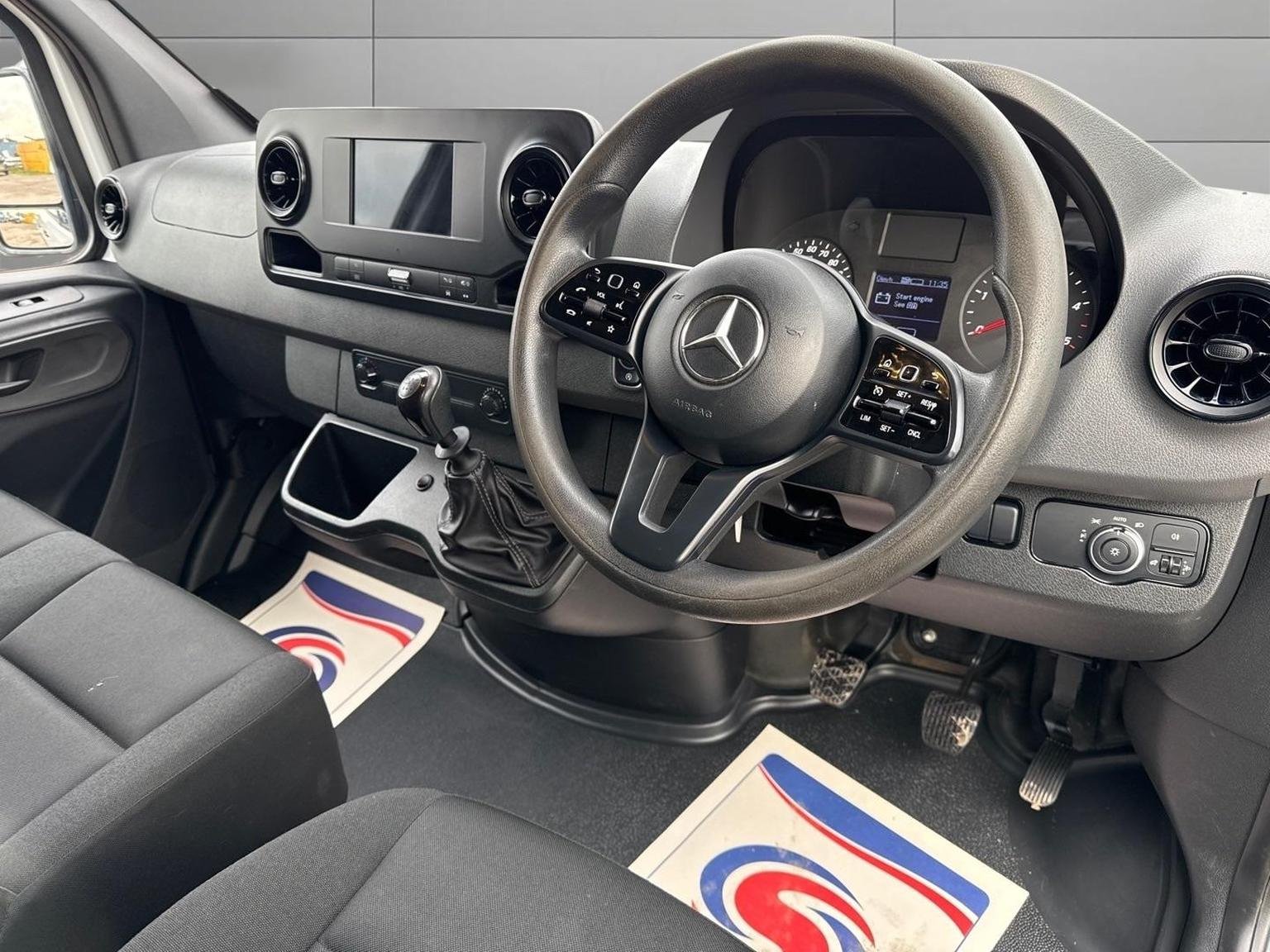 Mercedes Benz Sprinter