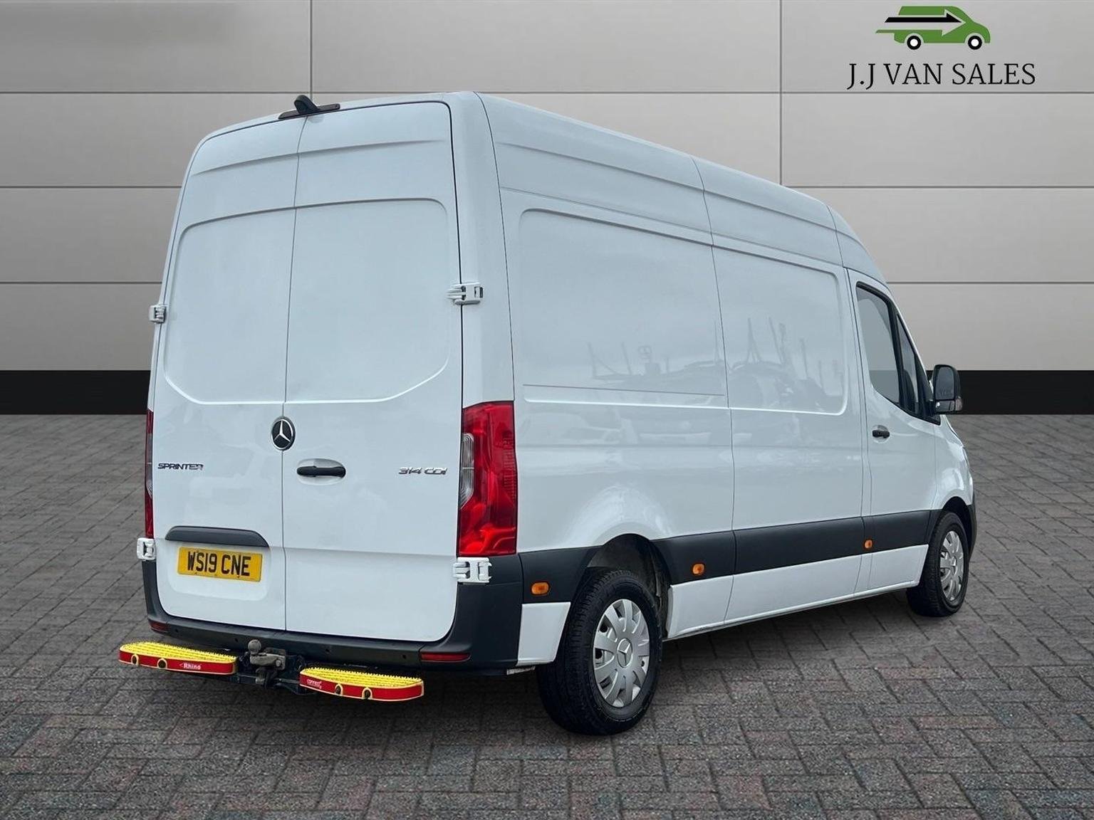 Mercedes Benz Sprinter