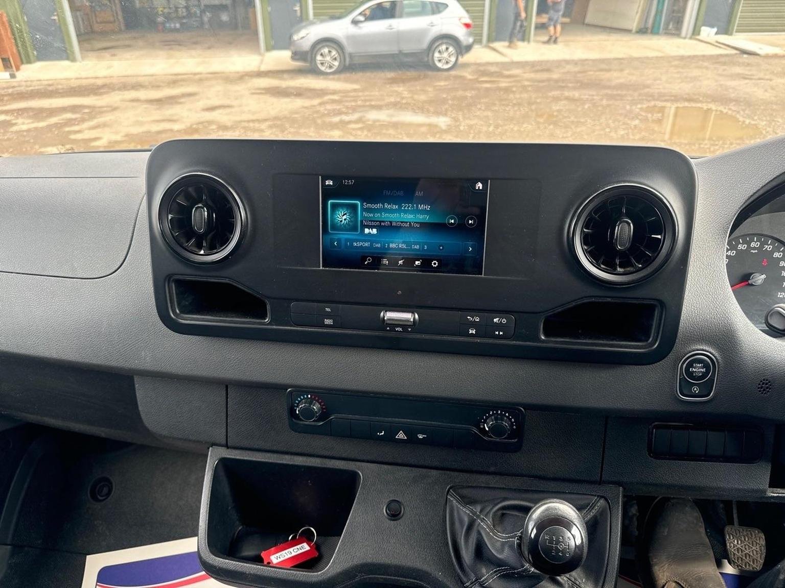 Mercedes Benz Sprinter
