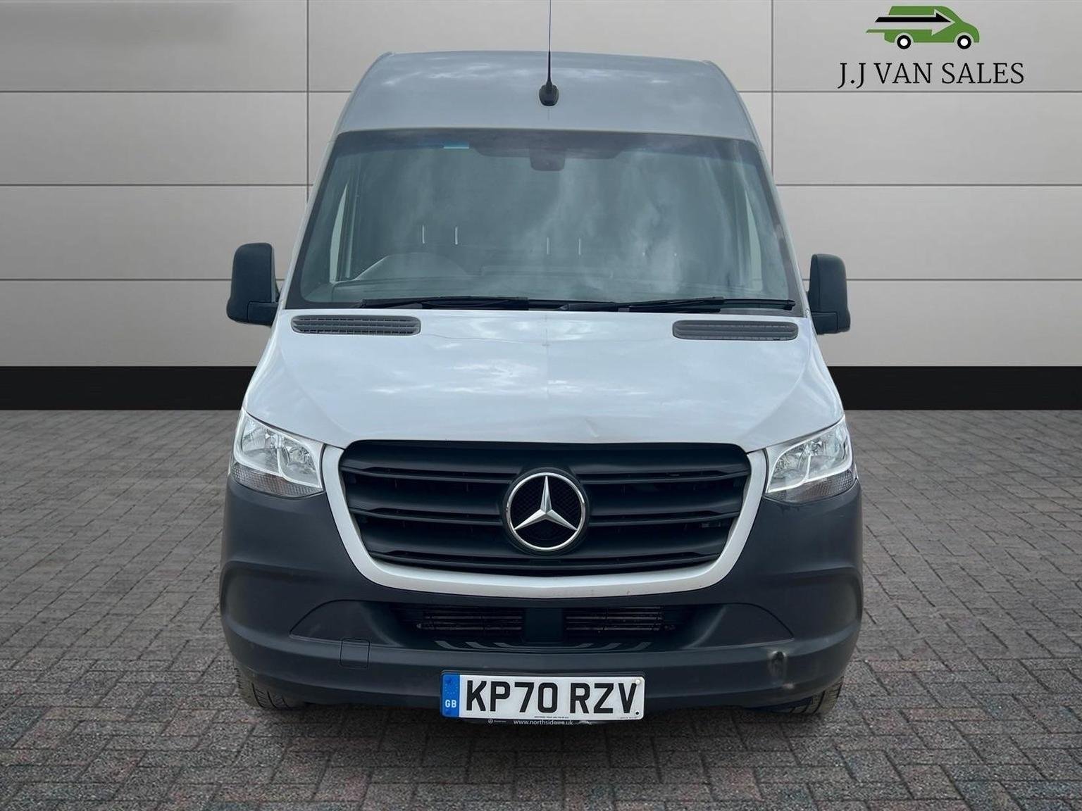 Mercedes Benz Sprinter
