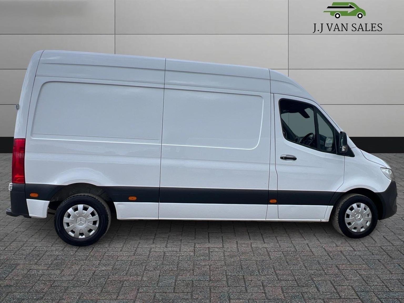 Mercedes Benz Sprinter