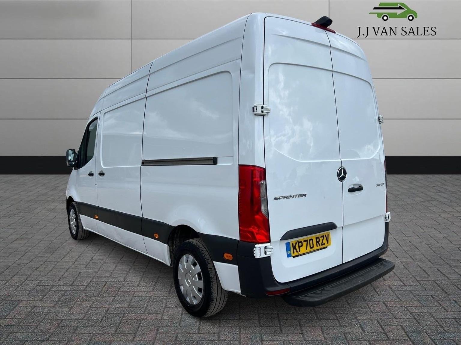Mercedes Benz Sprinter