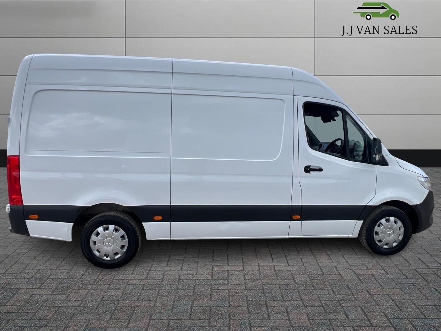 Mercedes Benz Sprinter